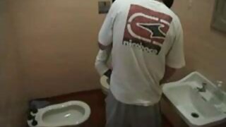 Jessy in sesanje sostanovalke njenega sina Clean video (Jessy Jones, Kimmy Lee) - 2022-03-29 03:59:27