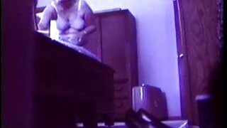 Video Deep In The Bowels Of India (India Summer) - 2022-02-26 18:15:25